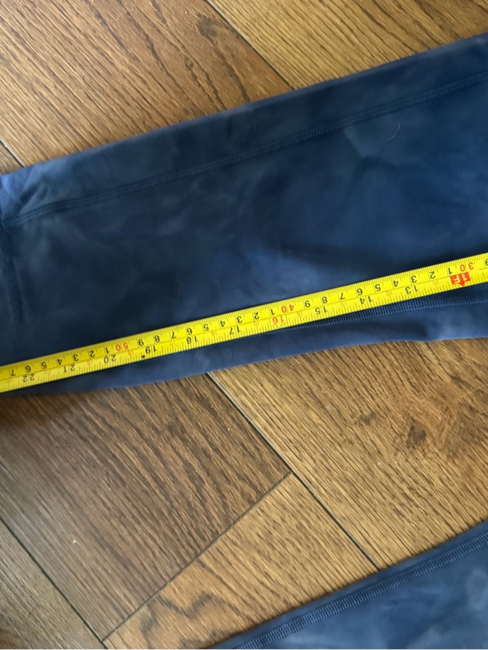 Lululemon diamond dye align with pockets sz 10 23” - Picture 3 of 4